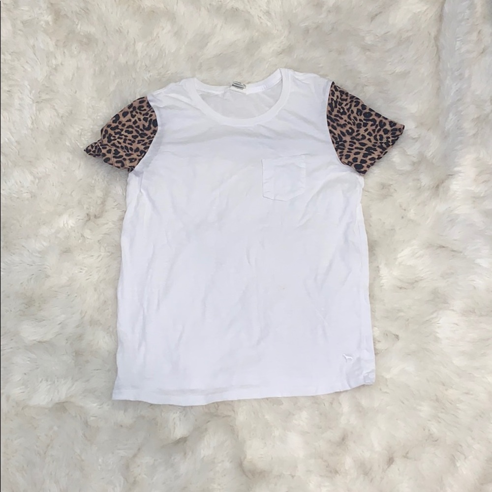 PINK Leopard Sleeve Tee